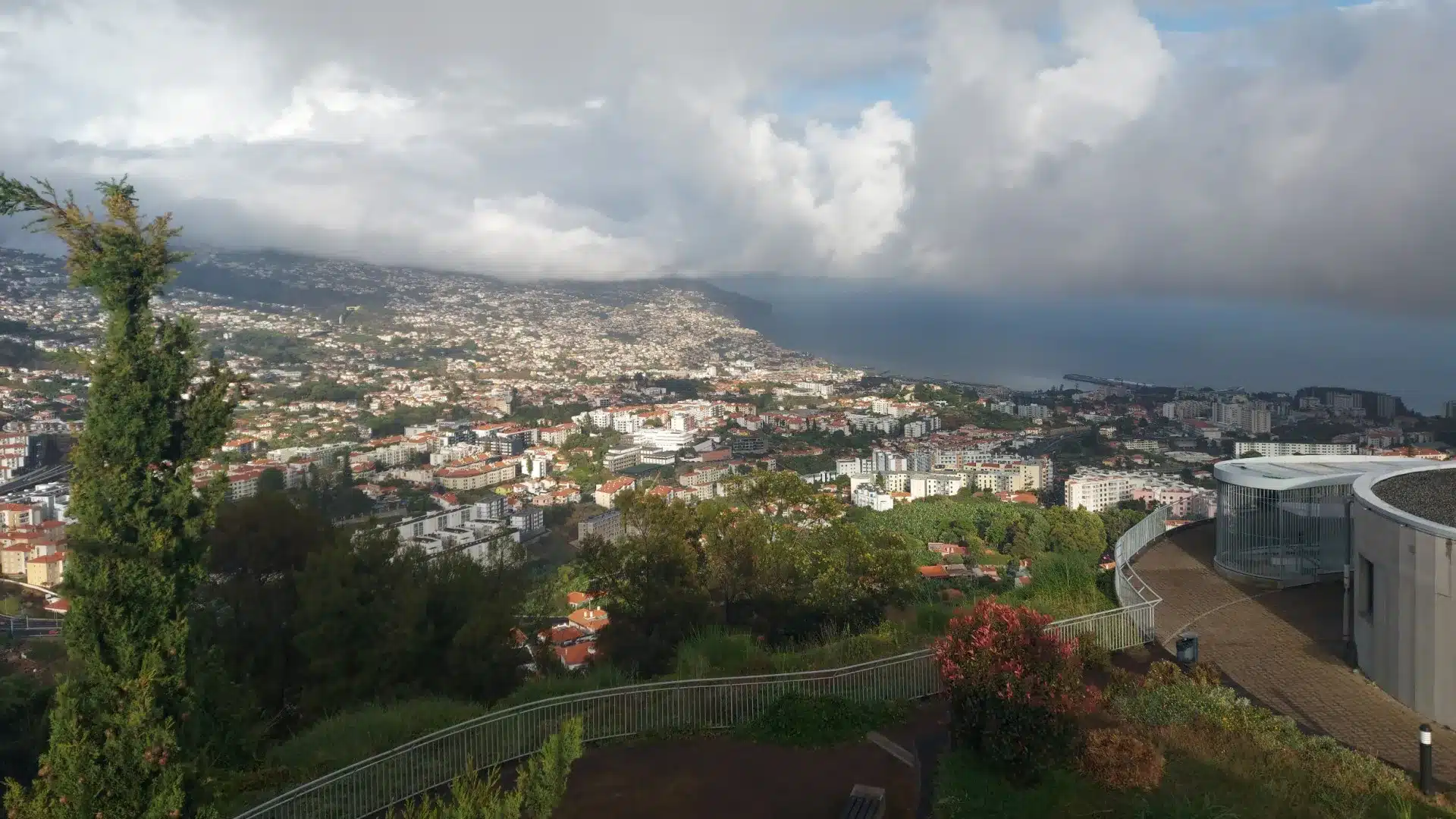 Attention ! La capitainerie de Funchal émet un avertissement de mauvais temps à Madère.