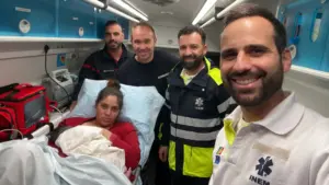 Bébé naît dans une ambulance des pompiers de Freixo de Espada à Cinta