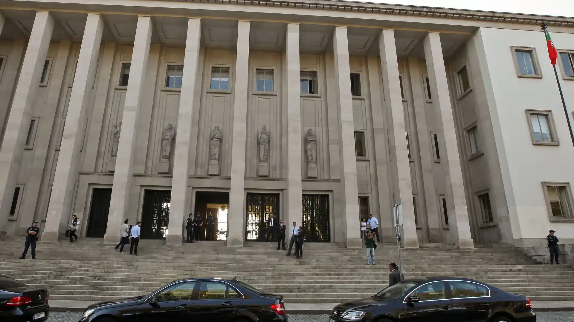 Belle-mère et belle-fille avec peines aggravées pour mauvais traitements envers des personnes âgées à Azeméis.
