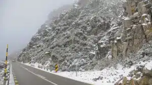 Chute de neige ferme l'accès au massif central de la Serra da Estrela