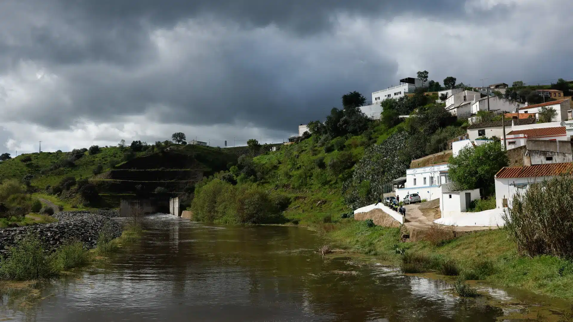 Décharges dans les barrages de Beliche et Odeleite ? Les autorités lancent un appel.