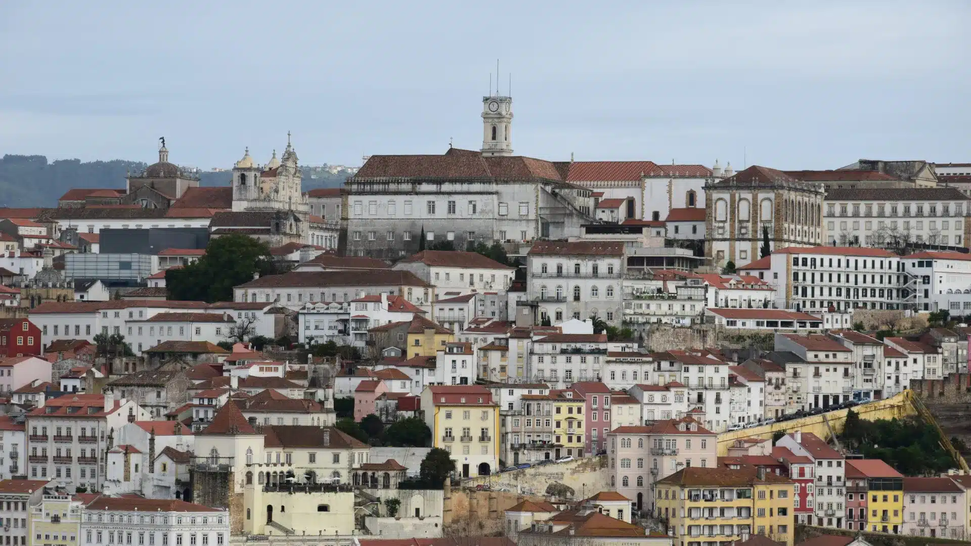 Des étudiants de Coimbra créent un manifeste pour les élections présidentielles de 2026.