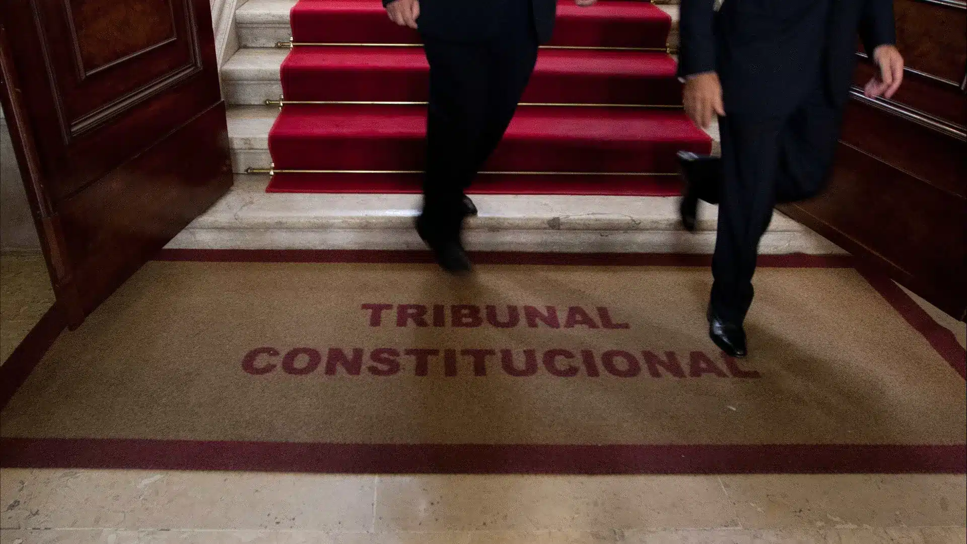 Élections pour le Conseil d'État, le Tribunal constitutionnel et le Médiateur reportées.