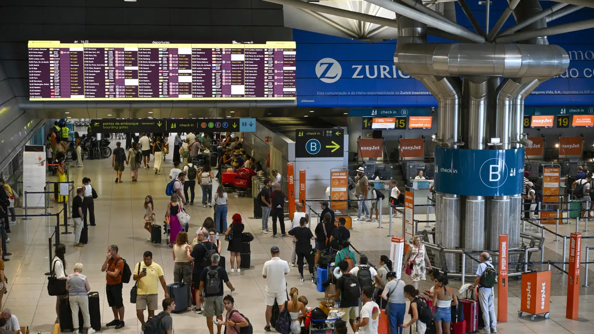 Étranger recherché internationalement arrêté à l'aéroport de Lisbonne