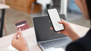 Faites-vous des achats en ligne ? L'UE impose une taxe de 3 € sur les commandes de moins de 150 €.