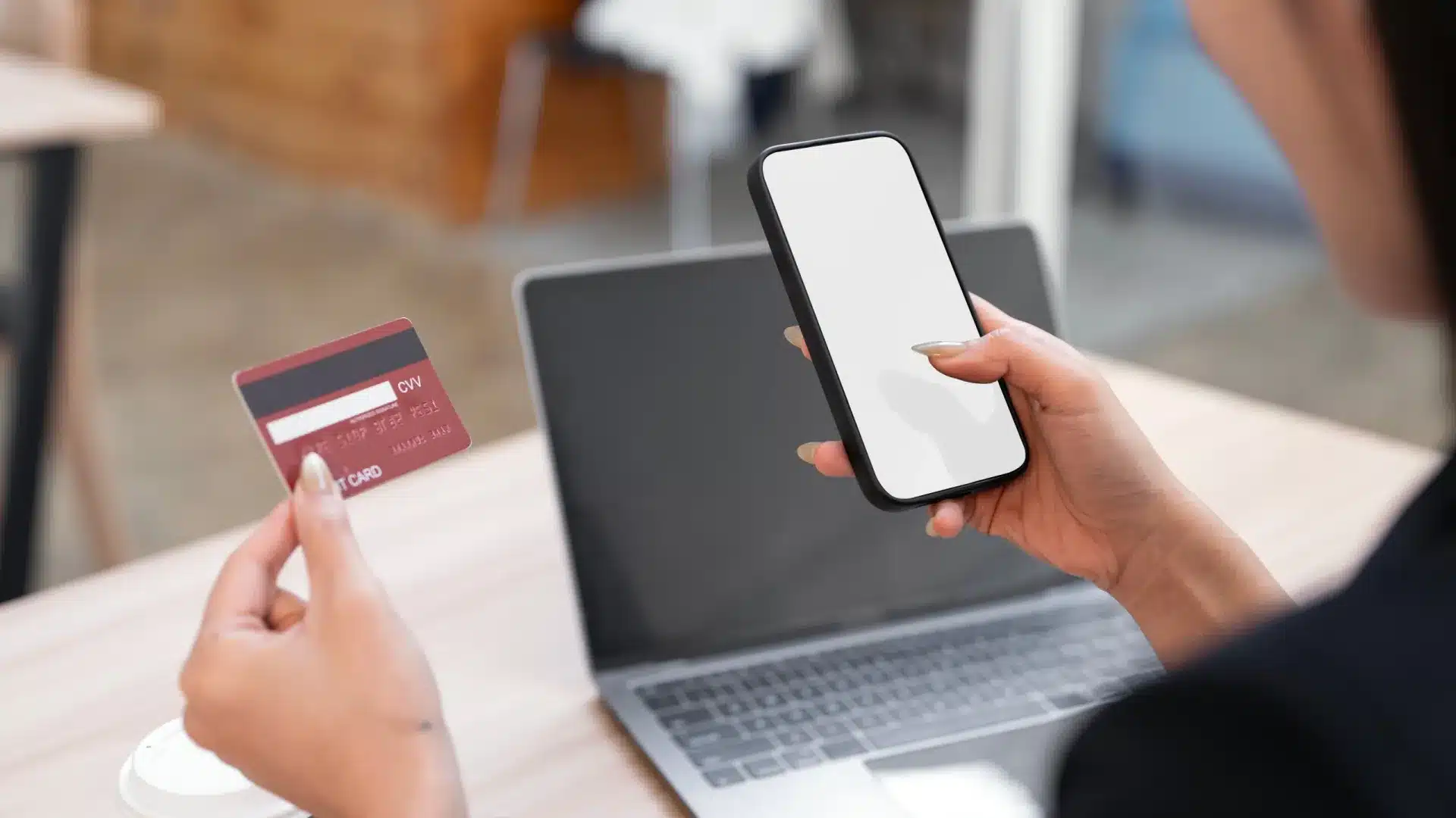 Faites-vous des achats en ligne ? L'UE impose une taxe de 3 € sur les commandes de moins de 150 €.