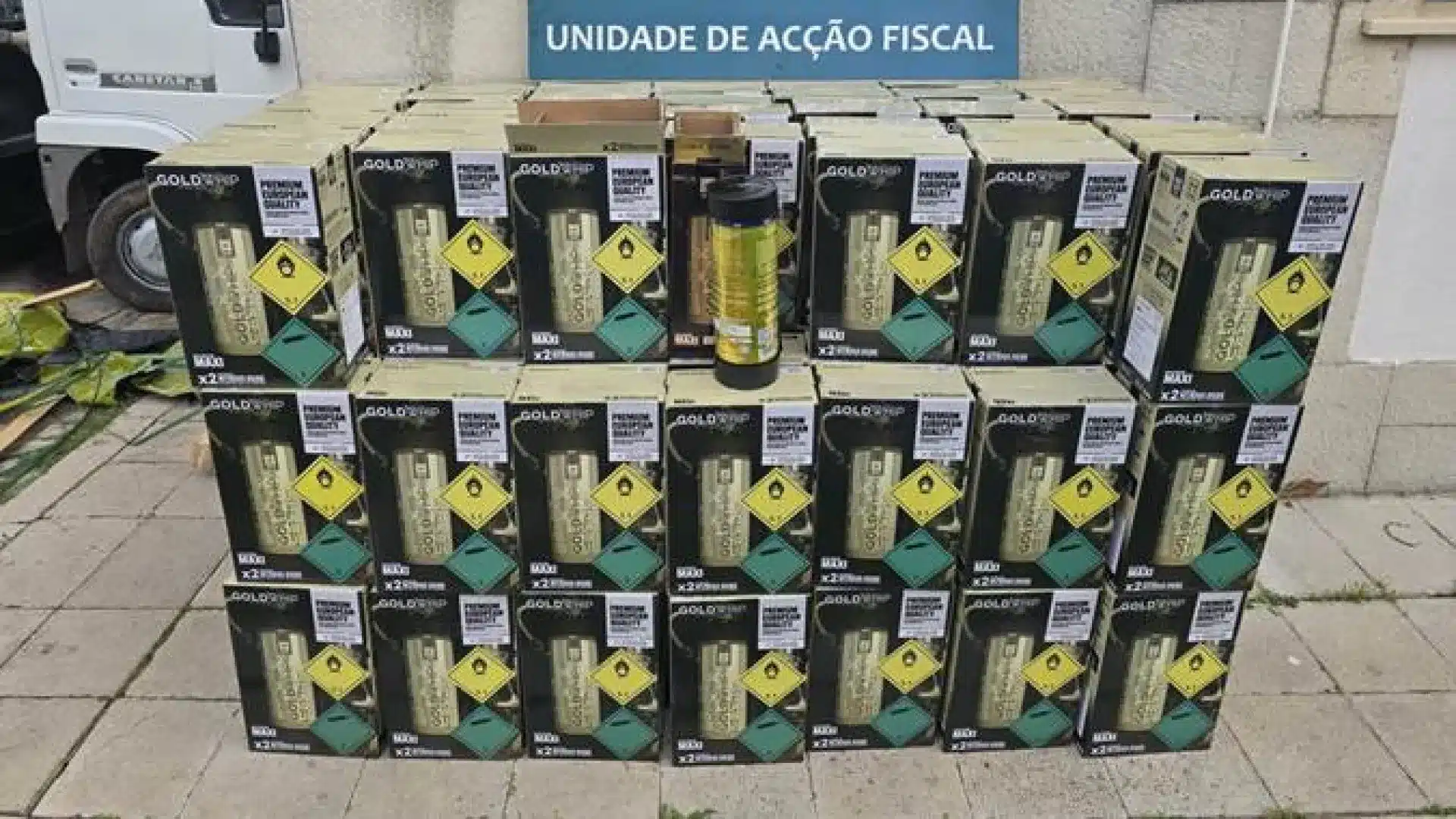 Faro : 400 bonbonnes de protoxyde d'azote saisies aux péages de Paderne