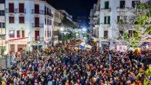 Funchal a respecté la tradition de Noël et des milliers ont vécu la Nuit du Marché.