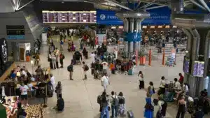 Grève dans nos aéroports annulée après un accord avec les actionnaires