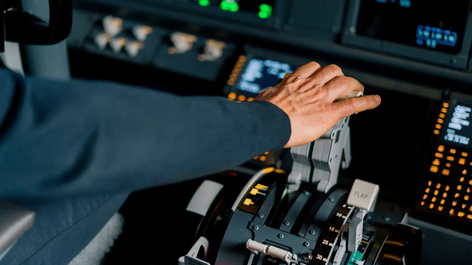 Grève? "Les travailleurs de l'aviation ont donné une leçon de démocratie au gouvernement"