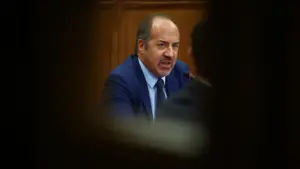 Il ne manquait plus que ça, le changement de gouverneur interférer avec les prévisions.