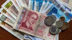 La Bulgarie entre dans l'euro : la BdP échange les billets de lev gratuitement jusqu'en mars.