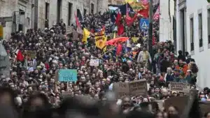 La CGTP demande une réunion avec Montenegro et exige le retrait du paquet de réformes du travail.