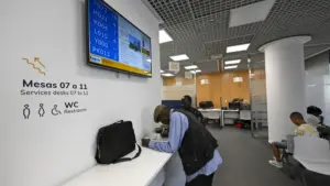 La nouvelle loi sur la nationalité conduit au "retrait des investissements" étrangers.