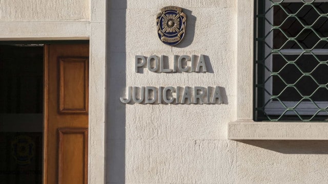 La PJ aide à démanteler un réseau qui approvisionnait l'Europe en cocaïne. 8 personnes ont été arrêtées.