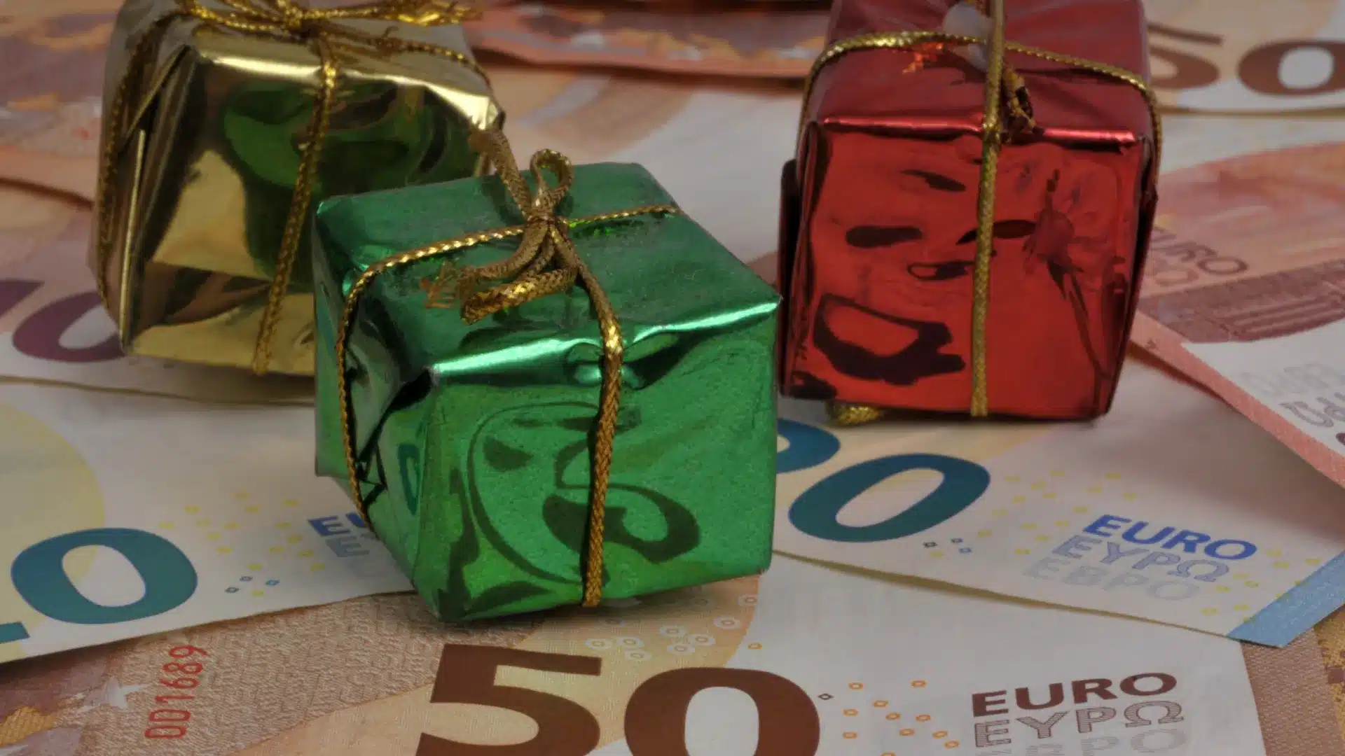 La prime de Noël est "déterminante" pour les cadeaux. Combien dépense-t-on ?