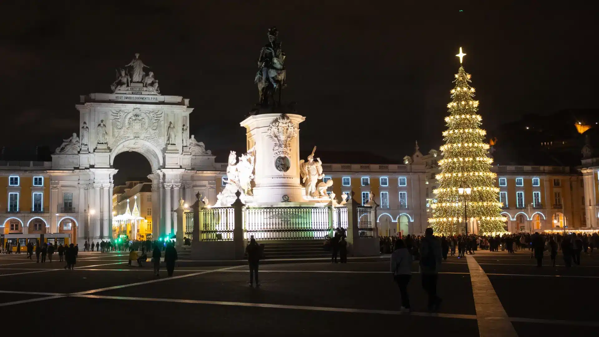 La semaine de pluie et d'averses arrive (mais il y aura une accalmie la veille de Noël).
