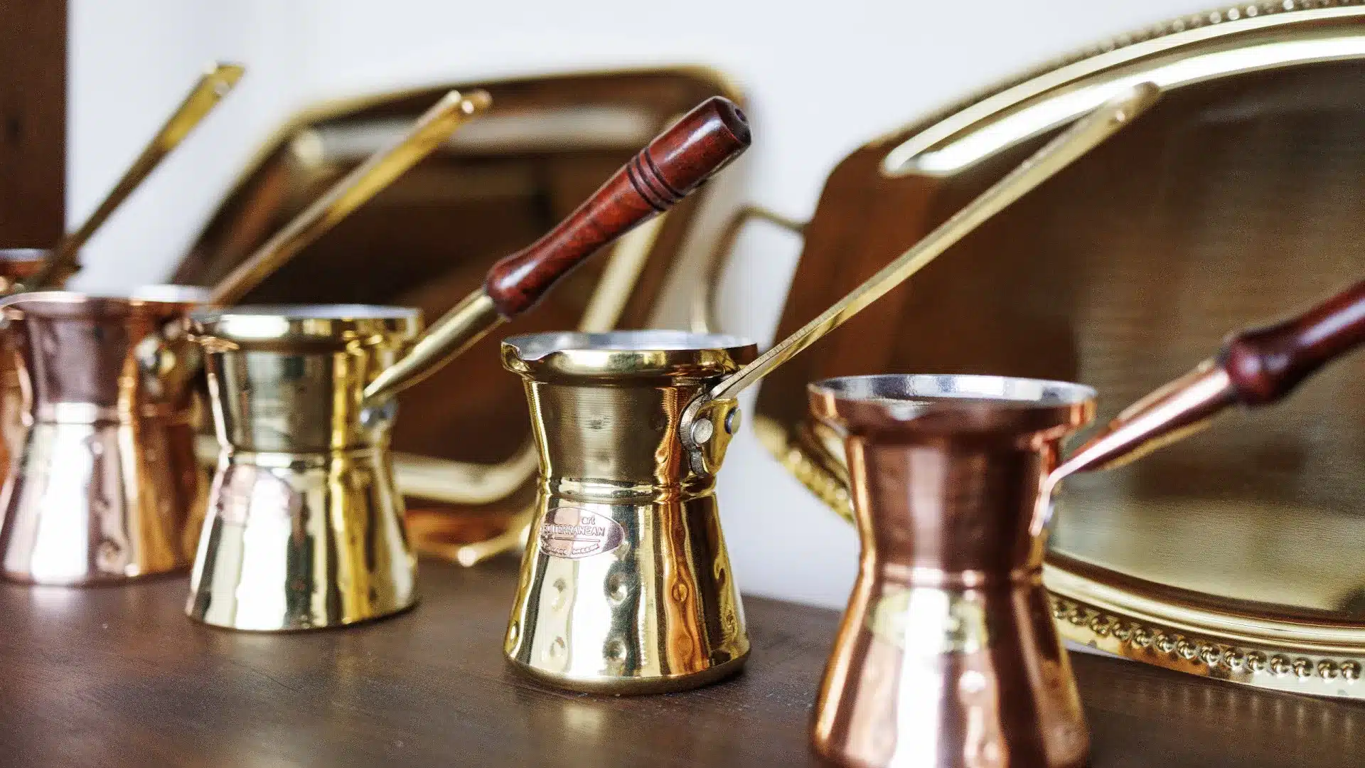 Le cuivre dépasse la barrière des 12 000 dollars par tonne.