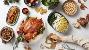 Le dîner de Noël coûte plus cher avec des prix du cabillaud et de la dinde en hausse.