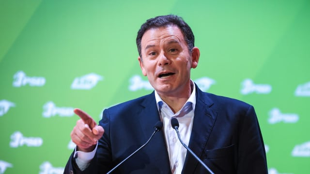 Le gouvernement approuve aujourd'hui l'augmentation du salaire minimum. Le paquet de mesures sur le travail peut-il aider ?