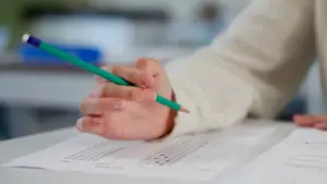 Le manque de professeurs a augmenté par rapport au premier trimestre de l'année dernière.