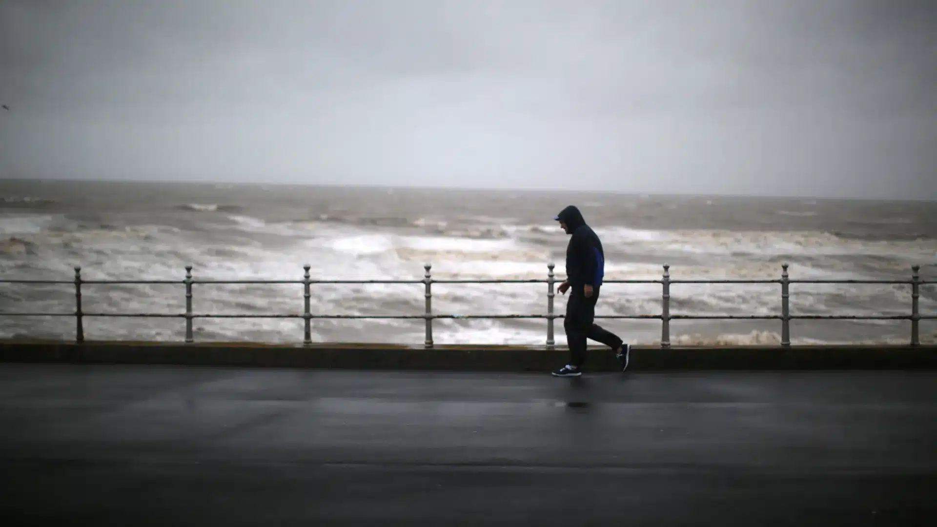 Le panorama a changé : la dépression Francis apporte de la pluie le premier jour de l'année.