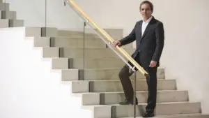 Le président des recteurs "trouve étrange" la relation entre les boursiers et la dégradation.