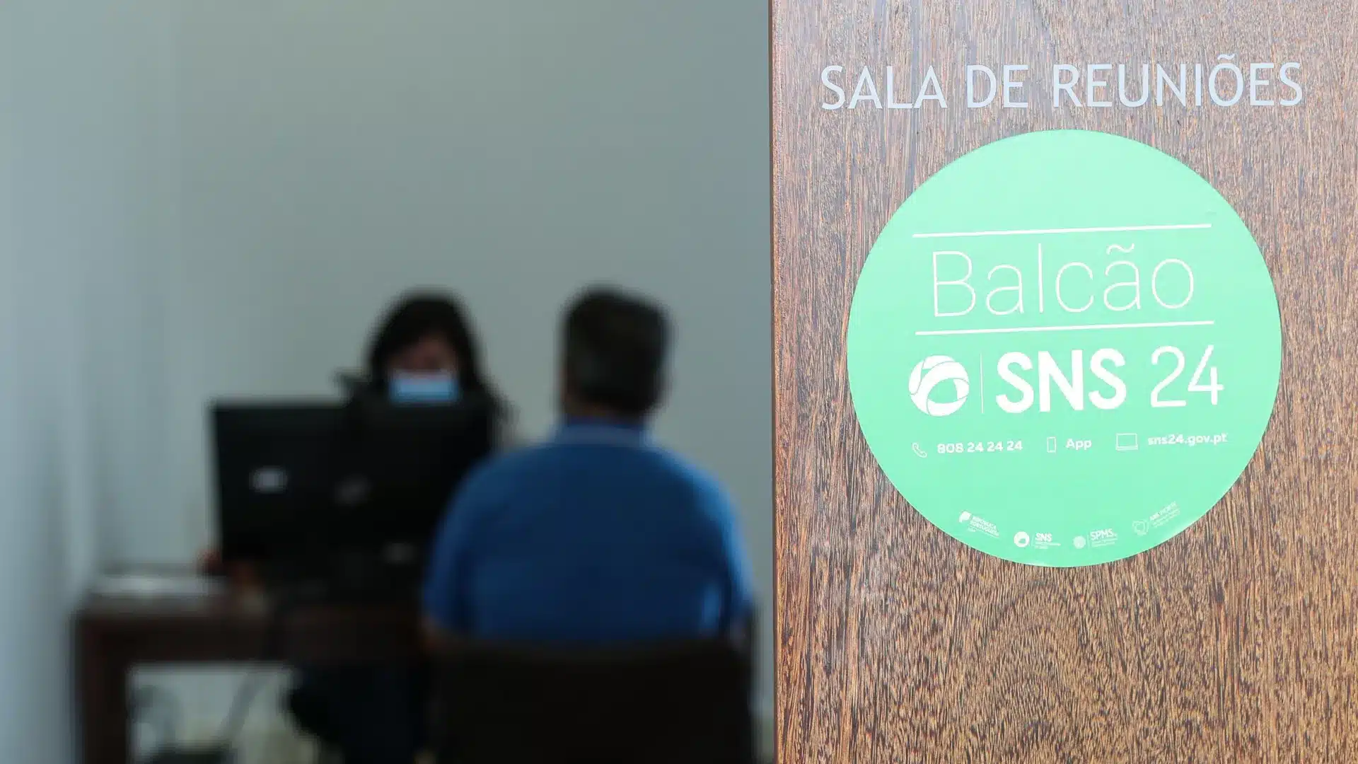 Le SNS 24 lance une campagne de sensibilisation pour la prévention du suicide.