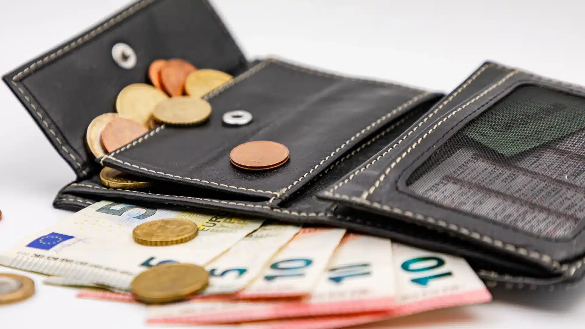 Le taux d'emplois vacants recule dans l'UE au 3e trimestre et le Portugal a le 9e plus bas.