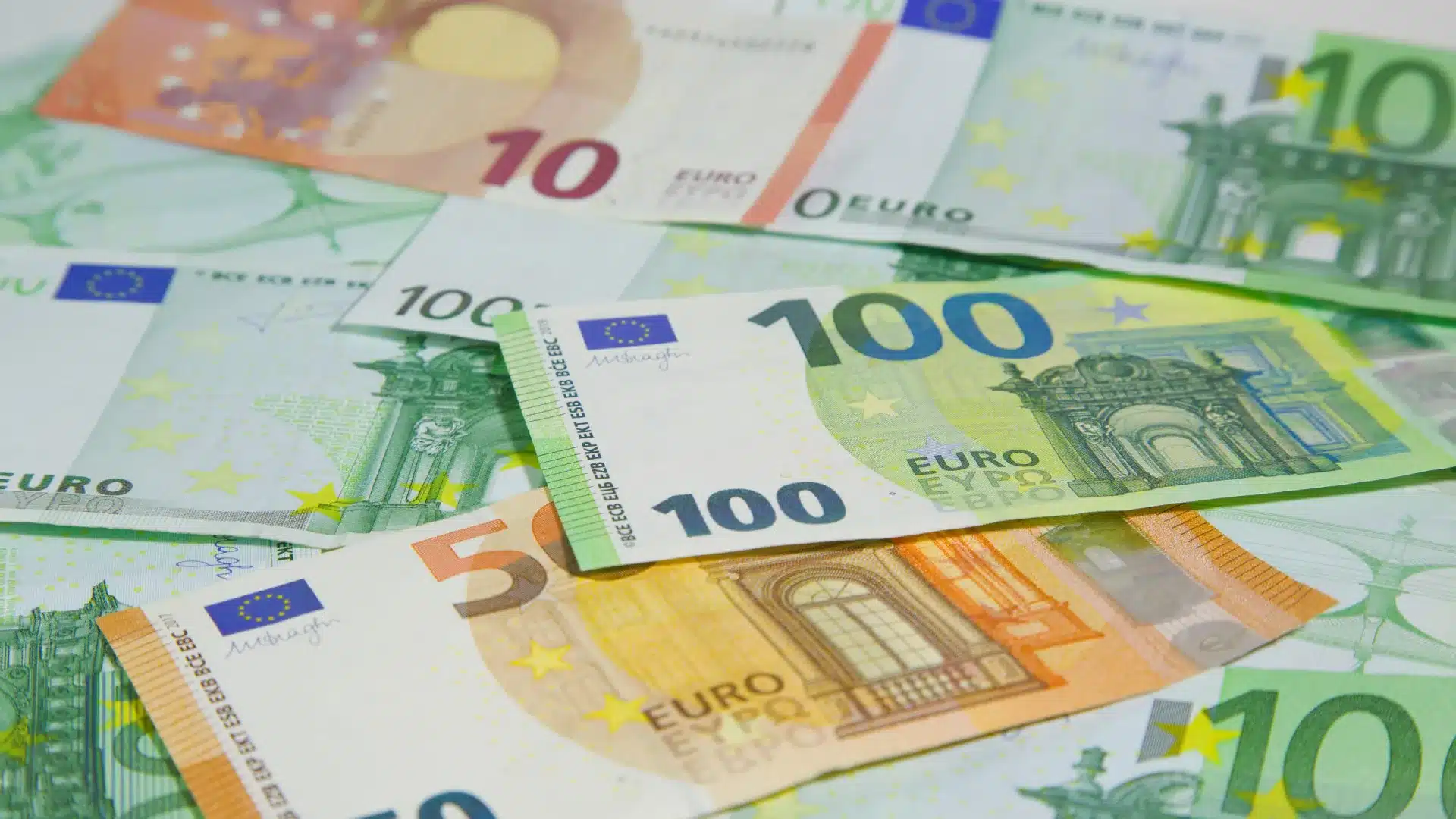 L'endettement de l'économie baisse à 857,7 milliards en octobre.