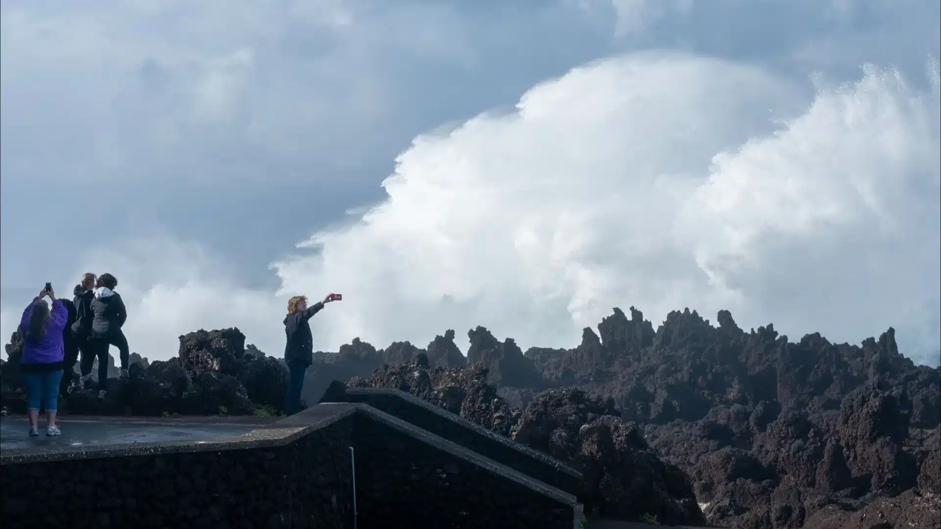 Les Açores font face à une agitation maritime, des pluies et des vents forts.