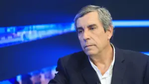 Les concours pour les médecins spécialistes nouvellement diplômés sont retardés.