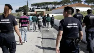 Les gardiens de prison commencent aujourd'hui quatre jours de grève.