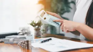 Les résidents non habituels qui n'ont pas demandé d'impôt réduit peuvent accéder à l'IRS Jeune.