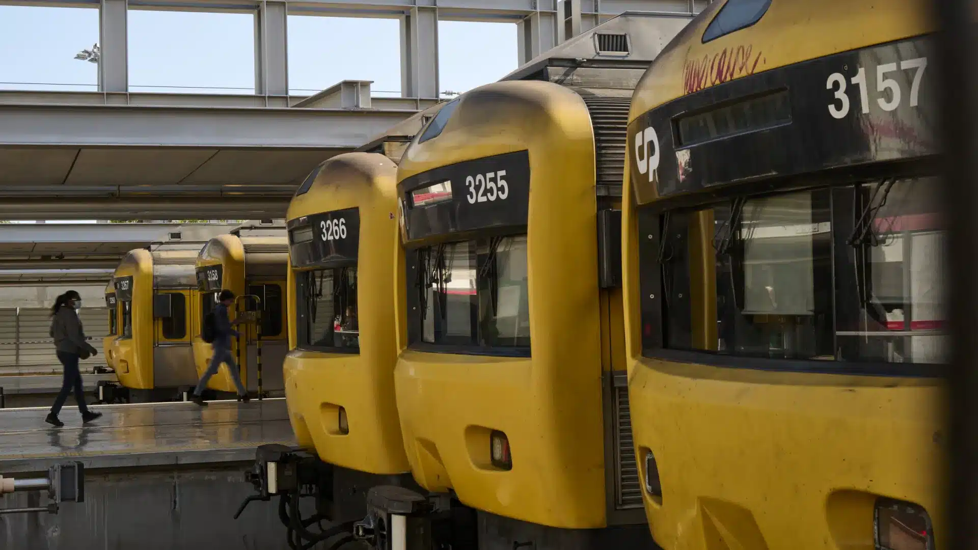 Les travailleurs des bars des trains de CP prolongent la grève jusqu'à mercredi.