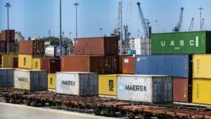 L'excédent commercial extérieur de la zone euro plus que double en octobre.