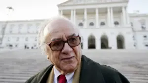 Manifeste avec 200 personnalités contre l'annulation publique de Boaventura