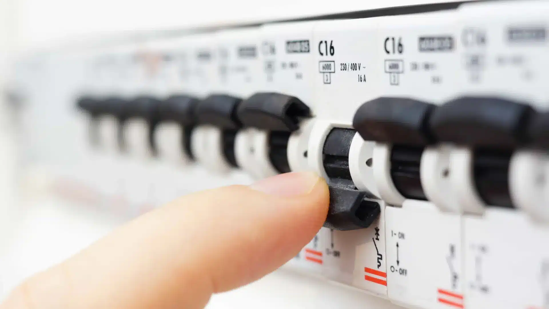 Marché libéralisé ? Offres d'électricité moins chères que celles de gaz.