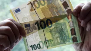 Medicare augmente le salaire minimum dans l'entreprise à 1 215 euros.