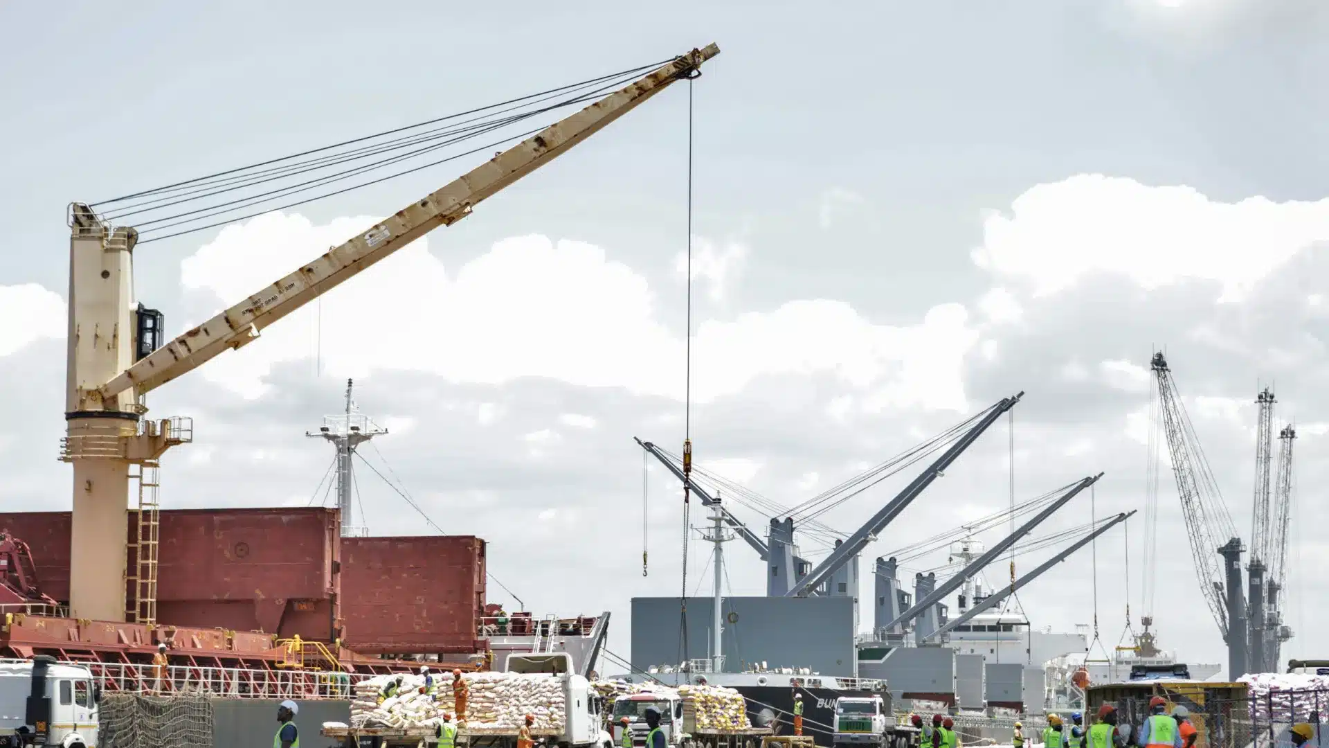 Oxford Economics abaisse la prévision de croissance du Mozambique en 2026