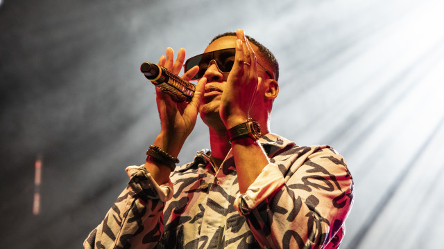 Anselmo Ralph anime la soirée de Nouvel An à Leiria