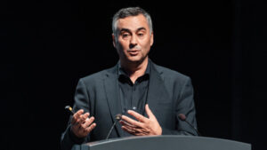 Polémique "La responsabilité n'est pas la mienne, c'est celle de celui qui a choisi le passage"