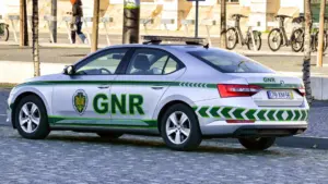 Quatre personnes arrêtées pour possession illégale d'armes dans la région de Viseu