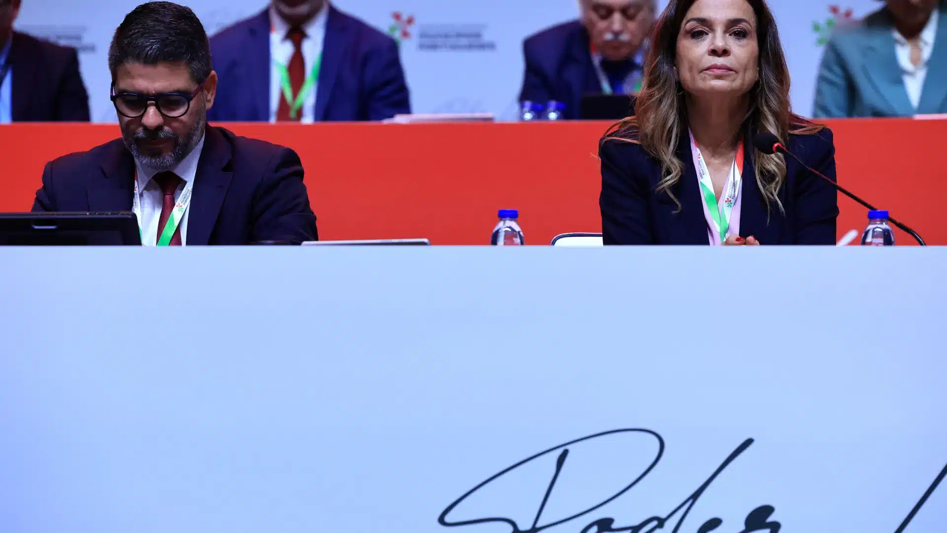 Résolution du XXVIIe Congrès de l'ANMP approuvée à une écrasante majorité