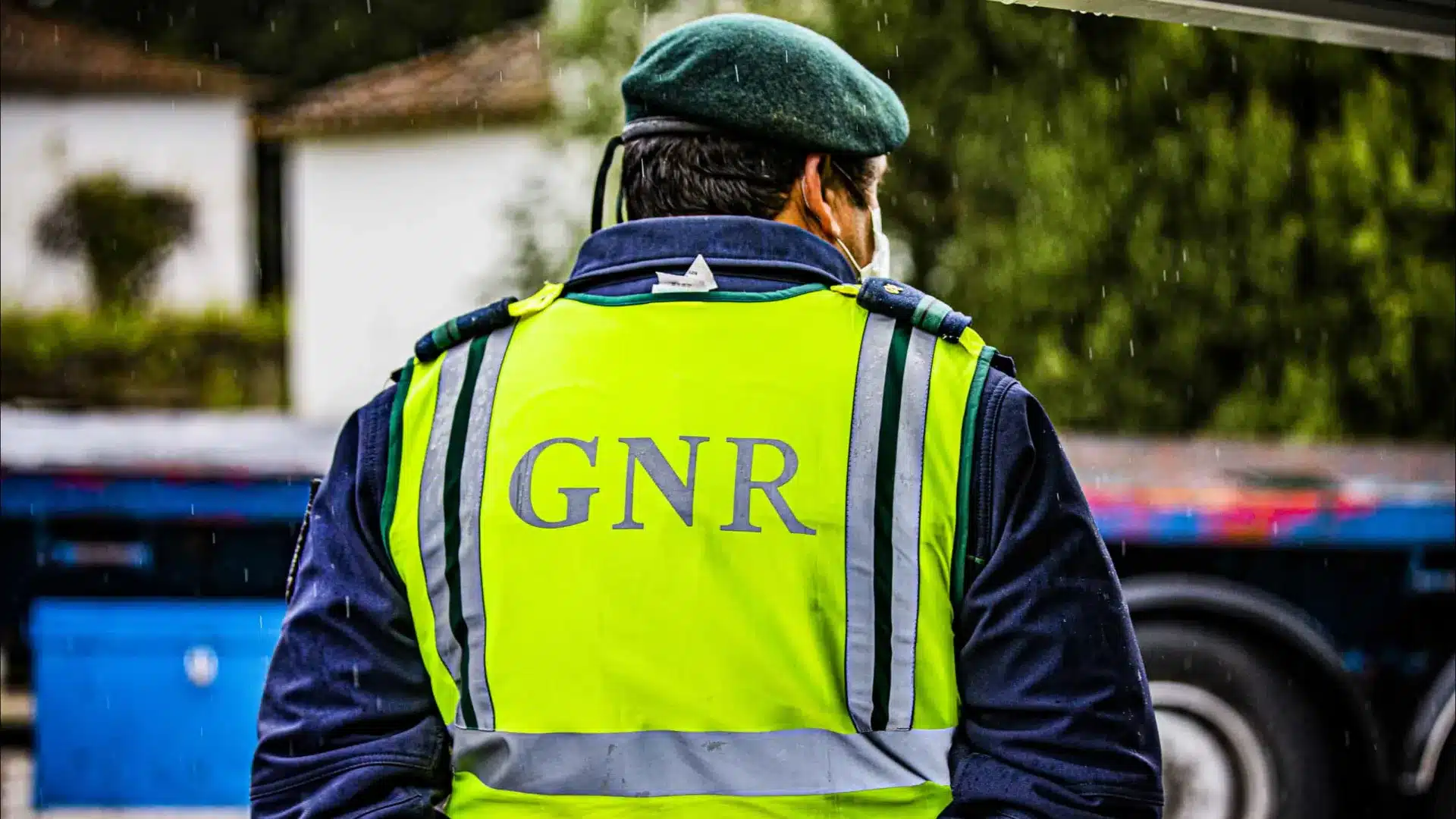 Six personnes arrêtées et plusieurs armes saisies lors d'une méga-opération de la GNR.