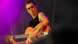 The Legendary Tigerman maintient la tradition et donne des concerts de Noël à la ZDB.