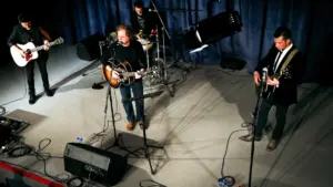 UHF est la tête d'affiche du Festival Geada à Miranda do Douro.