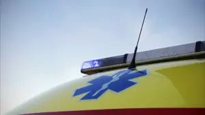 Un homme de 39 ans meurt dans un accident à Ourique. Il a fait un tonneau et heurté un arbre.