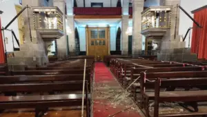 Une partie du toit de l'église de Rabo de Peixe s'effondre. Le problème était déjà connu.