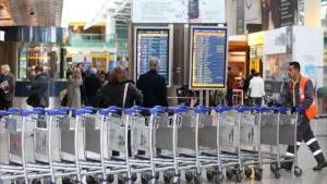 Vas voyager ? Travailleurs de SPdH/Menzies en grève pendant le réveillon du Nouvel An.